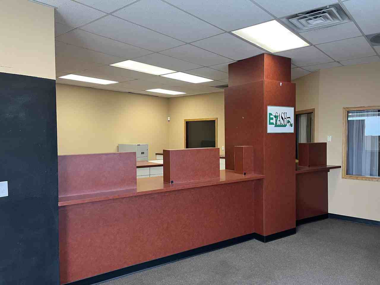 2400 Foothill Blvd #1 - Photo 4 of 8