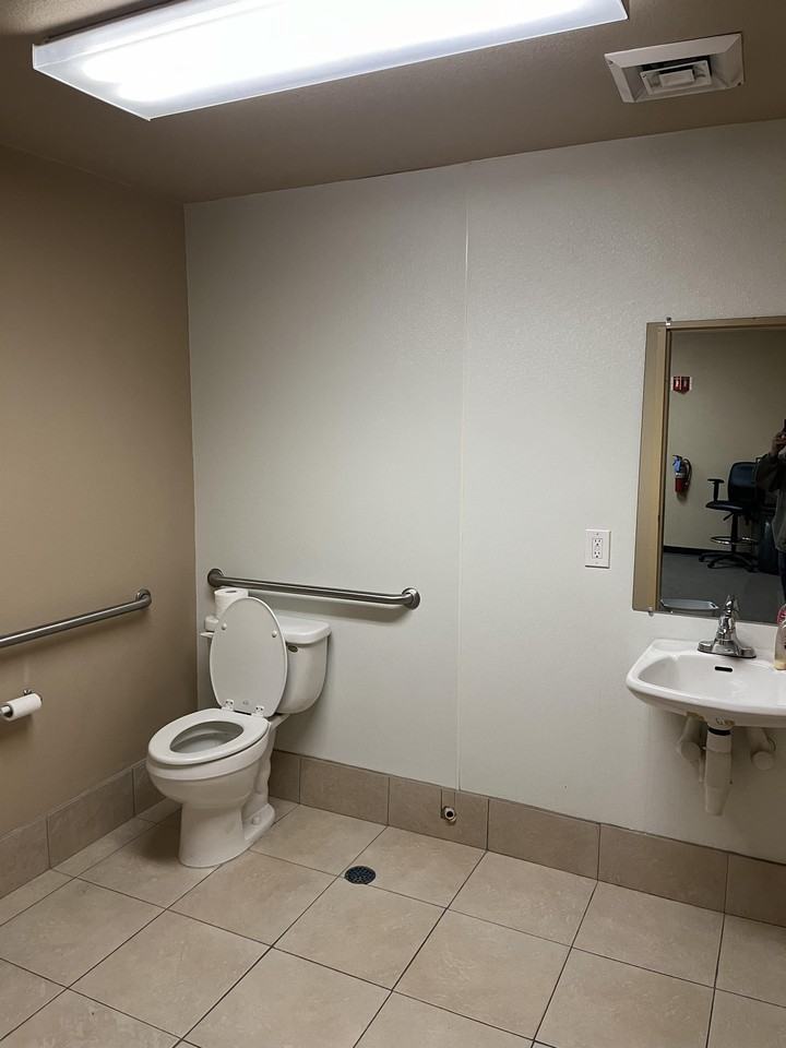2400 Foothill Blvd #1 - Photo 6 of 8