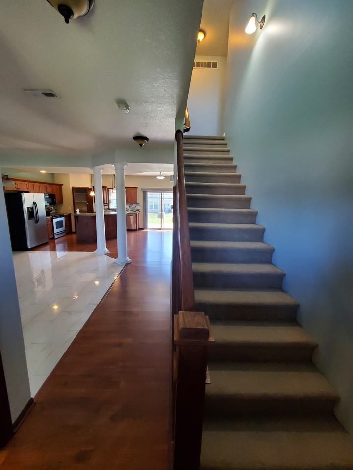 520 Stonedale Dr #NA - Photo 2 of 14