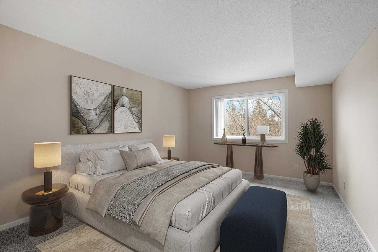 Stonehill - Photo 2 of 23