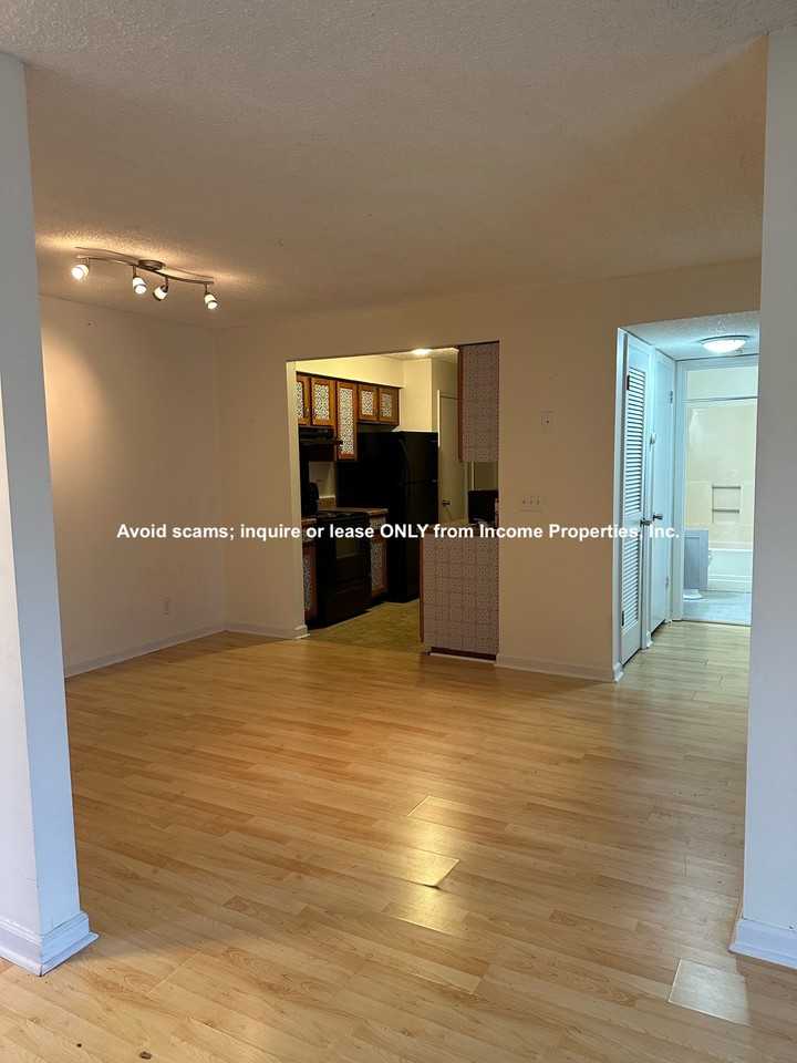171 Brooke Castle Dr #1 - Photo 4 of 22