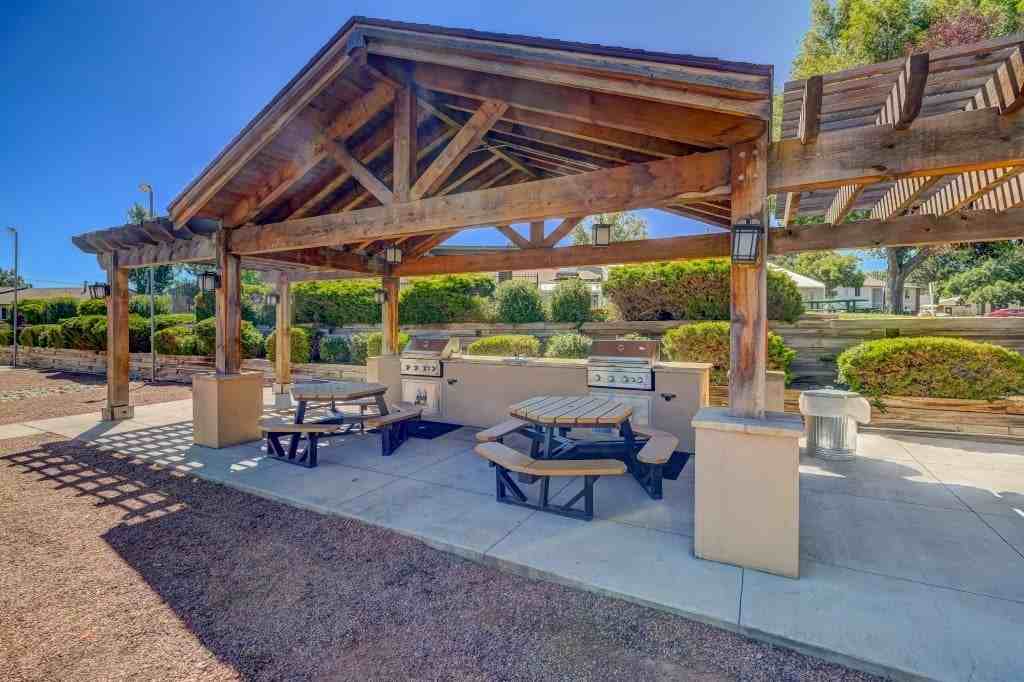 Ridgeview Place - Photo 5 of 32