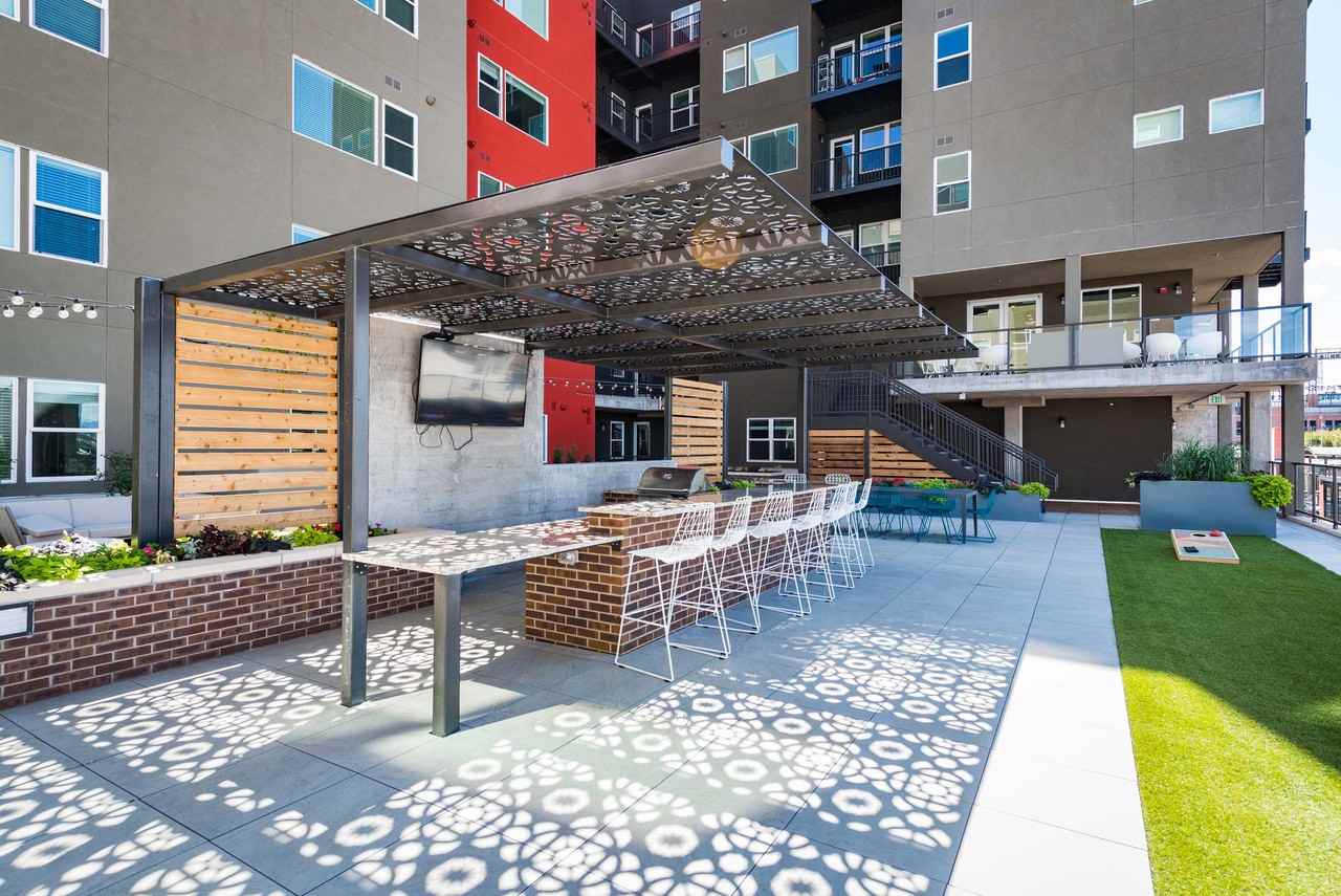 Canvas on Blake - Photo 4 of 21