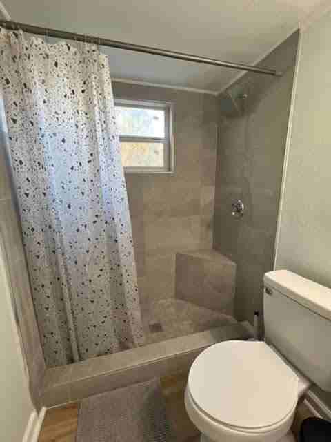 E 32nd St - Photo 2 of 7