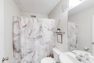 Richmond Cir Se - Photo 1 of 1