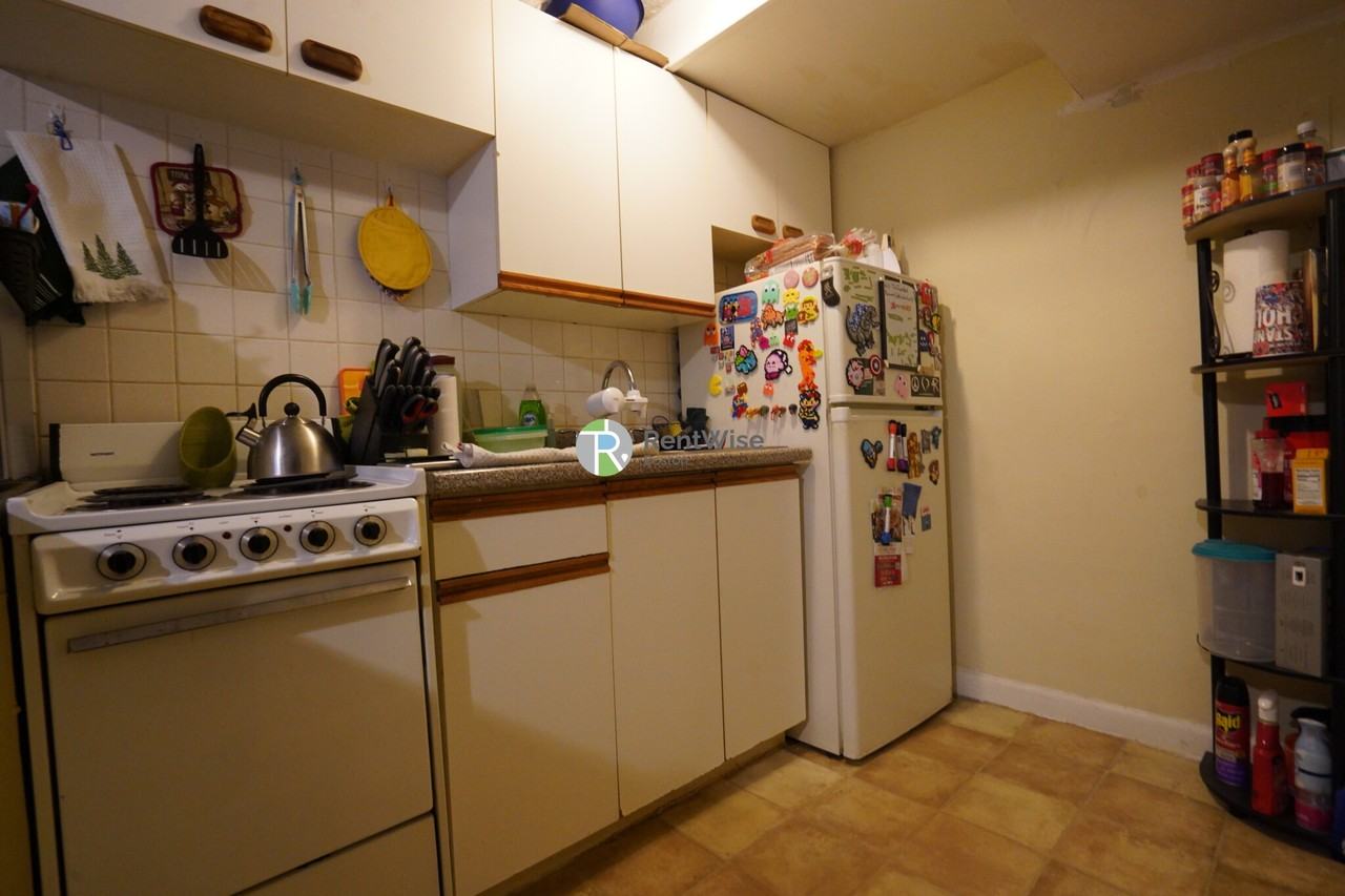 1120 Commonwealth Ave #C - Photo 4 of 29