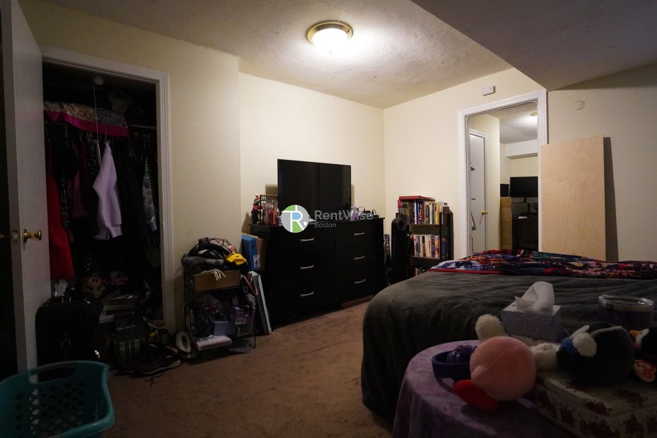 1120 Commonwealth Ave #C - Photo 7 of 29