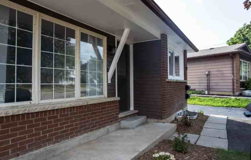 182 Broken Oak Cres - Photo 3 of 19