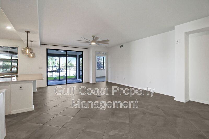 5703 N Honore Ave #511 - Photo 4 of 39