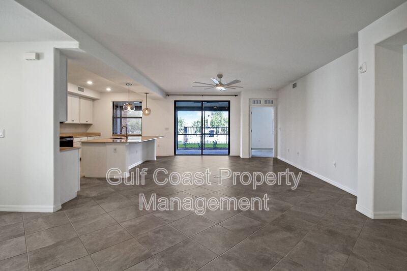 5703 N Honore Ave #511 - Photo 5 of 39