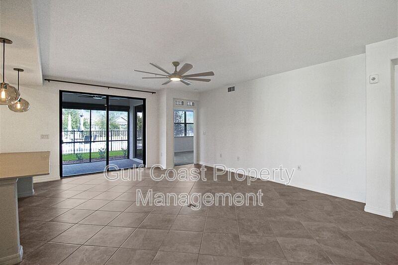 5703 N Honore Ave #511 - Photo 6 of 39