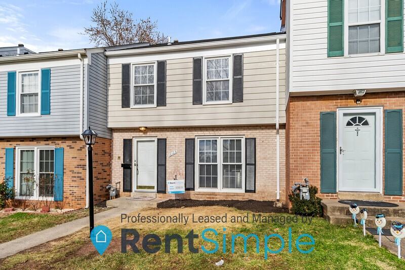 10108 Henry Ct - Photo 3 of 38