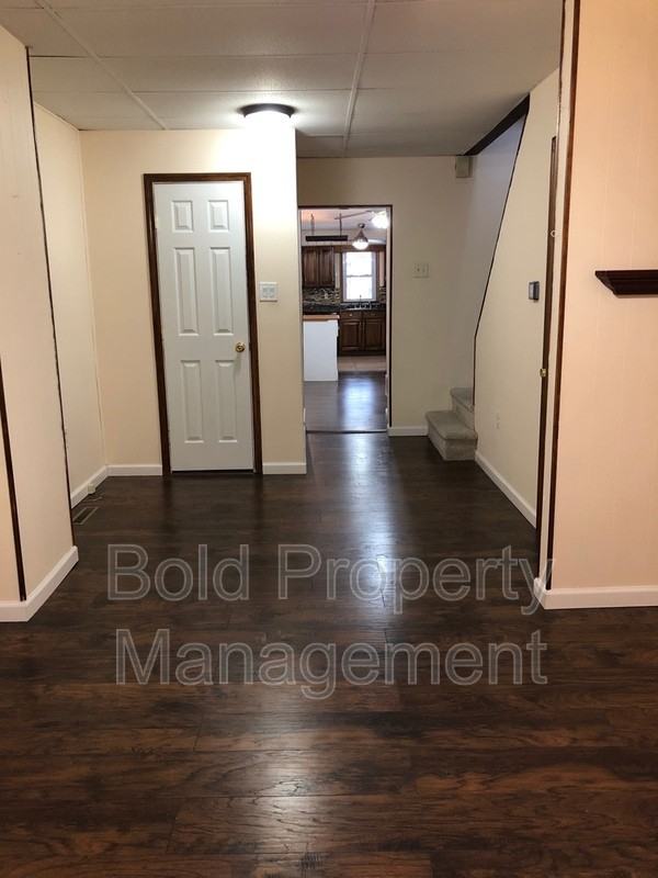 231 Chestnut St - Photo 2 of 21