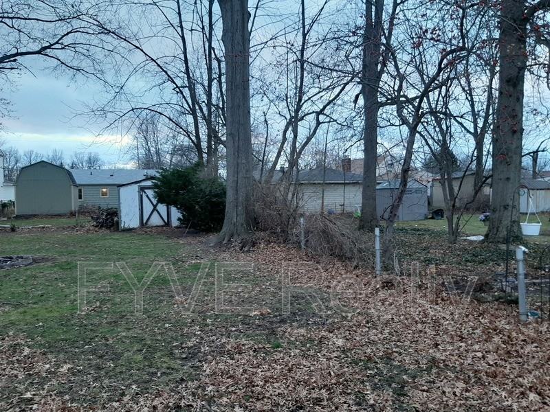 1222 E 340th St - Photo 2 of 25