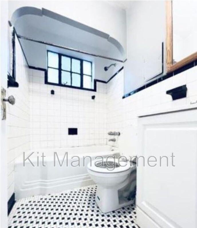 4649 Burnham Ave - Photo 4 of 6