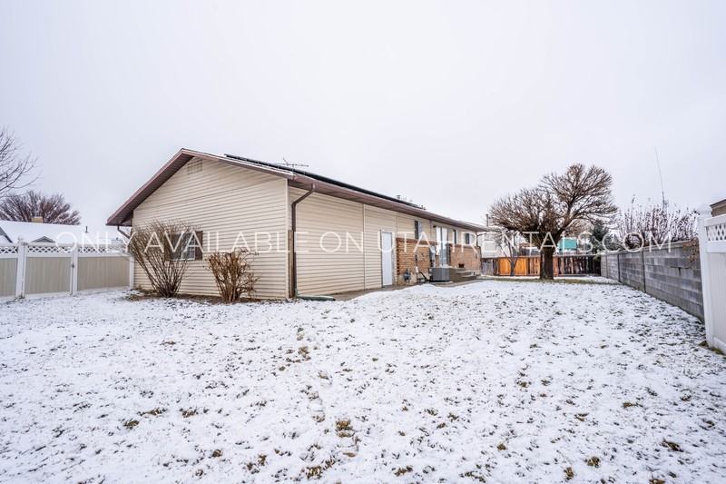 1429 Nw - Photo 3 of 29