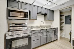 4906 Victoria Dr Unit 209  