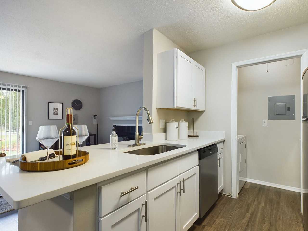 Southpoint Glen - Photo 6 of 162