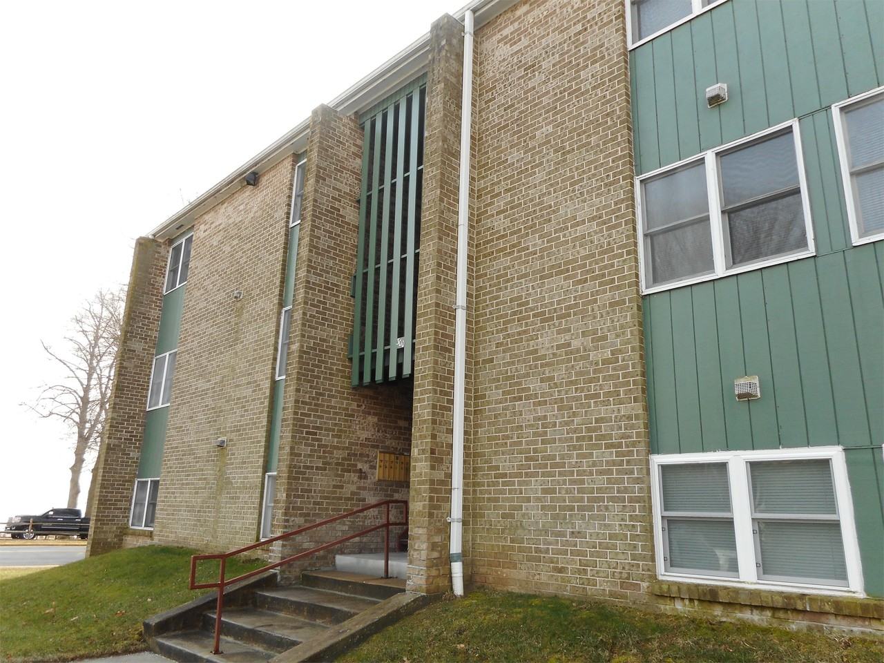 Bayou Villa Apartments 301303 Commerce/300302 Giles, Havre De Grace