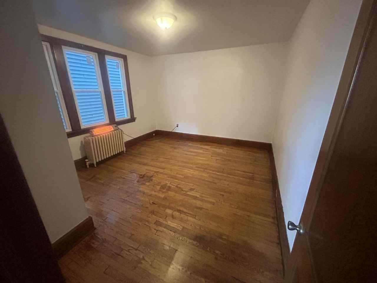 631 Coleman Avenue, 1st floor - Photo 3 of 5