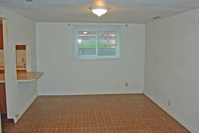 1741 1/2 Avenue F - Photo 3 of 7