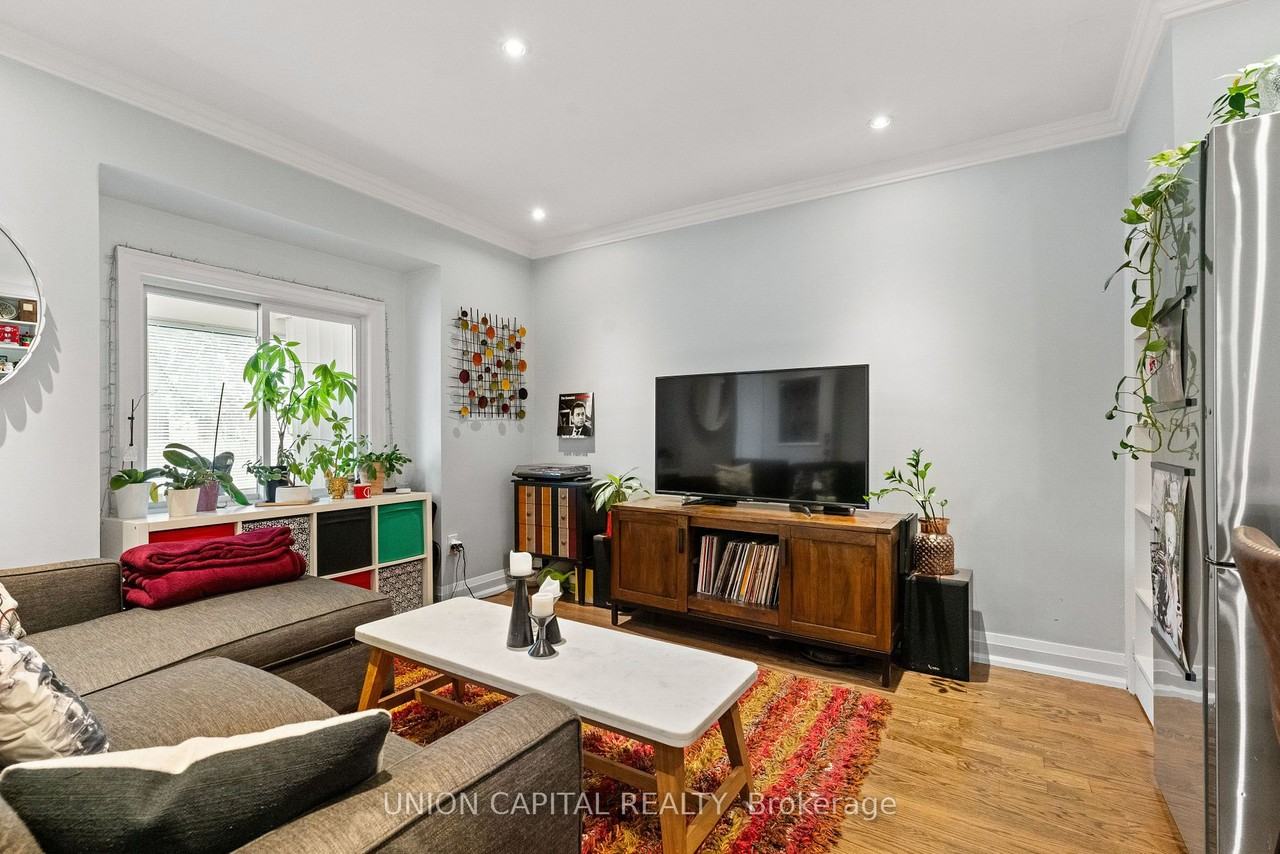 8 Seneca Avenue #Main - Photo 2 of 18