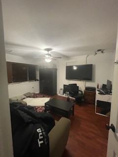 8525 116 Street - Photo 3 of 3