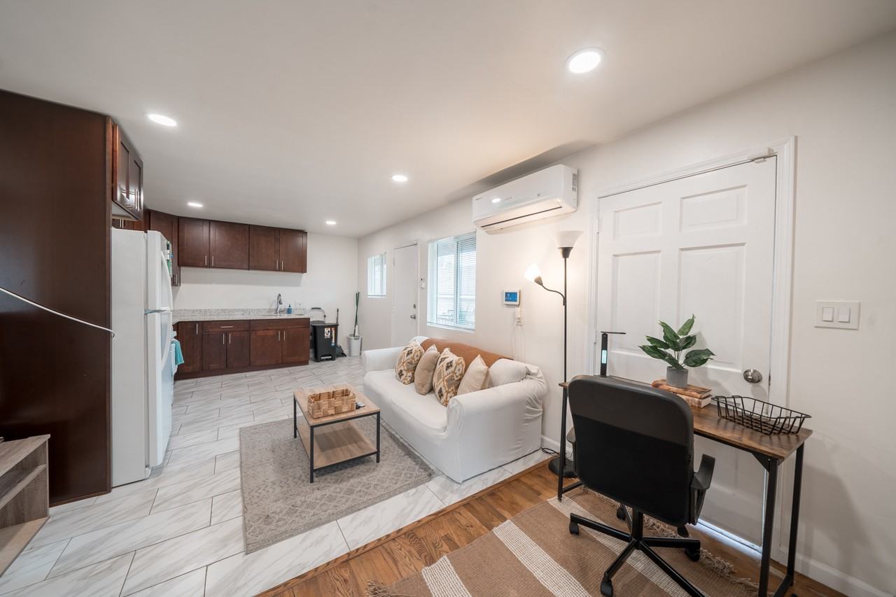 29 19th St #1 - Photo 4 of 14