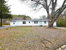 29126 Santa Fe Dr #C - Photo 1 of 1