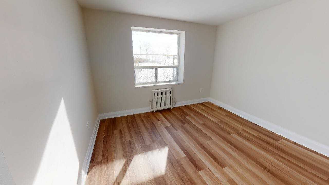 155 Lake Shore - Photo 3 of 8