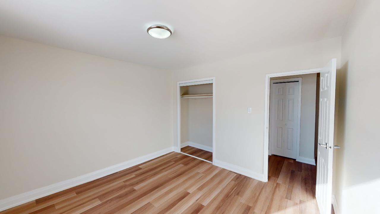 155 Lake Shore - Photo 5 of 8