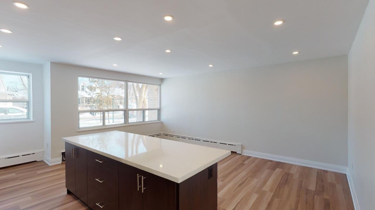 155 Lake Shore - Photo 6 of 8