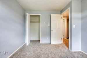 featured image of 2901 S Robert Ln