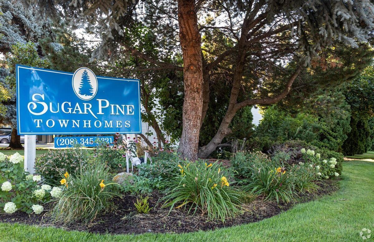 2901 S Robert Ln - Photo 7 of 30