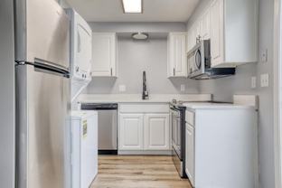 2901 S Robert Ln - Photo 1 of 1