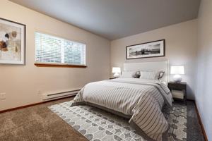 featured image of 300 Kenyon St Nw