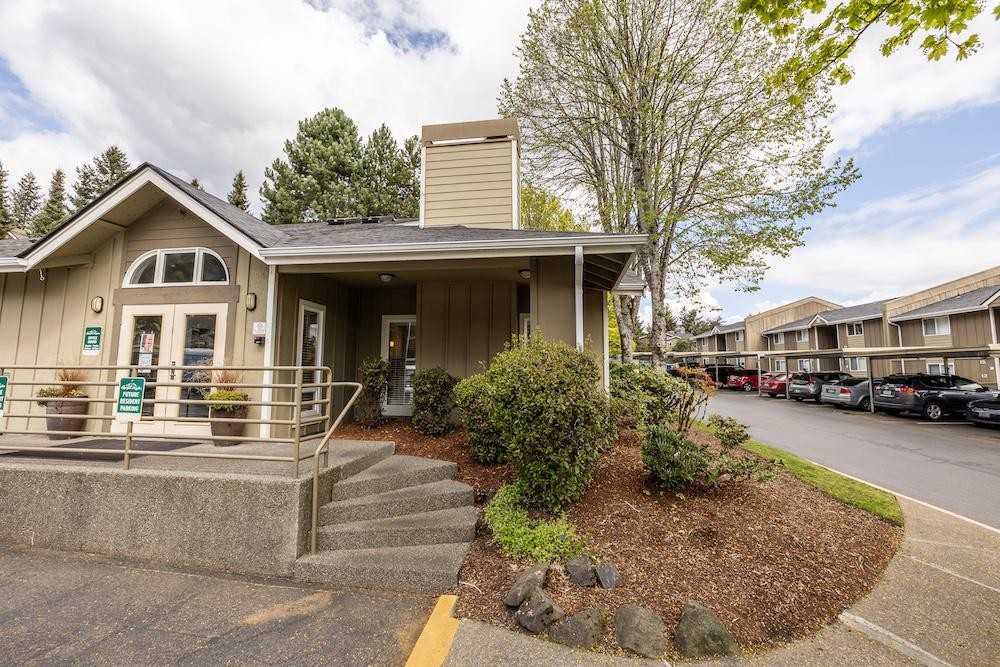 300 Kenyon St Nw - Photo 5 of 17