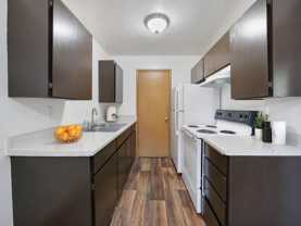 10214 Lakeview Ave Sw - Photo 1 of 1