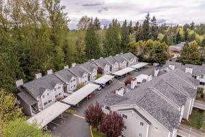 featured image of 801 Lilly Rd Ne