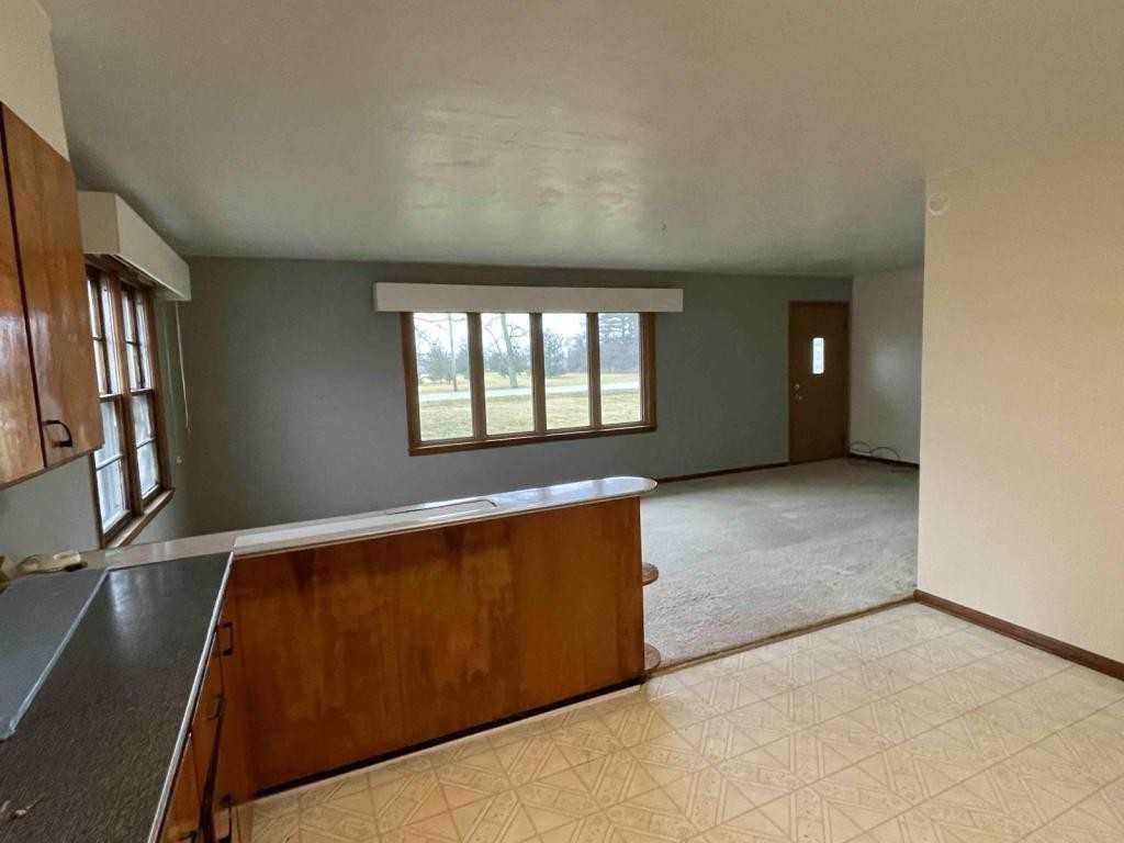 12072 Willow Dr - Photo 2 of 9