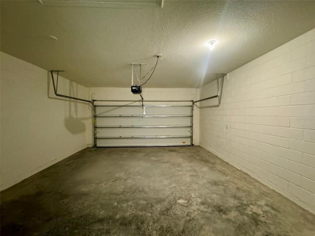 16085 Scarpetta St - Photo 5 of 25