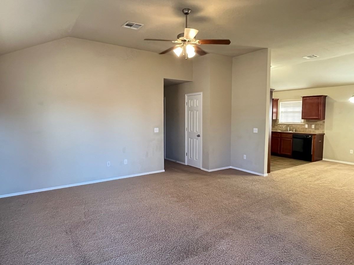 2113 Nw 199th St - Photo 3 of 15