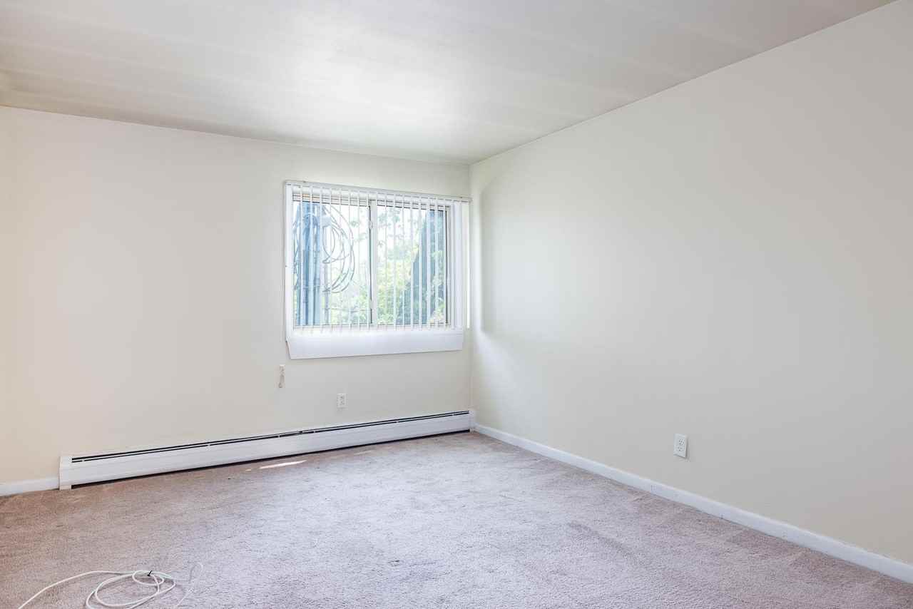 Barrington Apartments - Photo 3 of 34