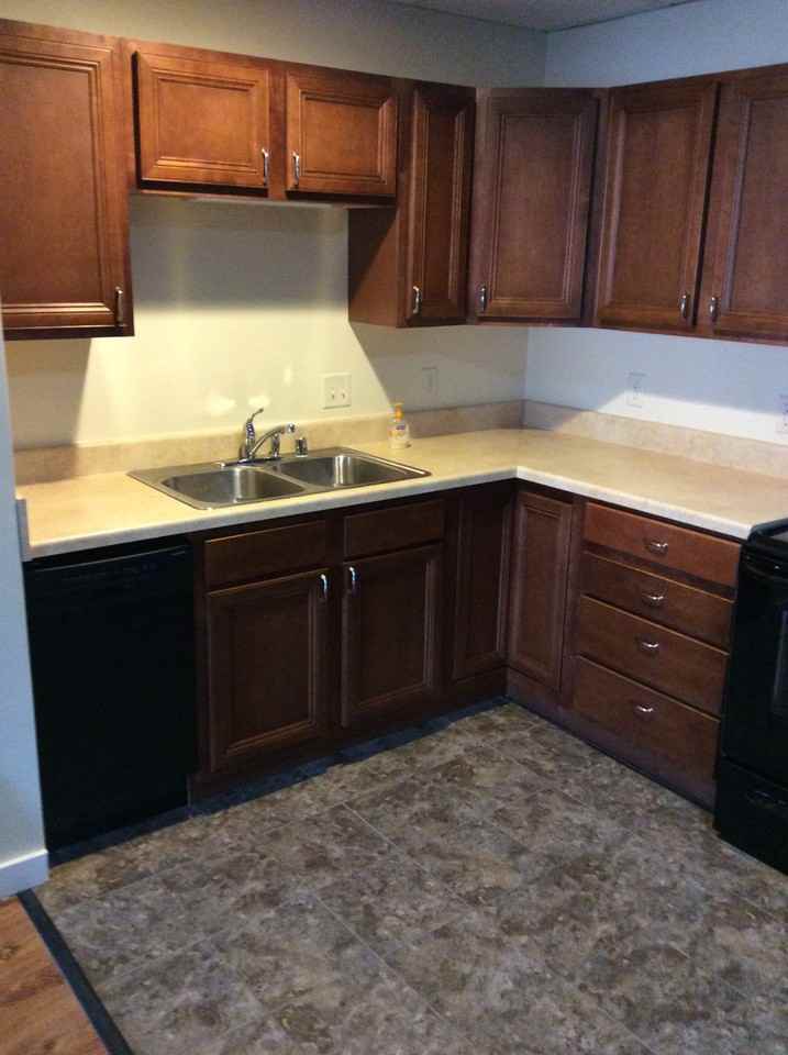 1 N Bedford St - Photo 2 of 10