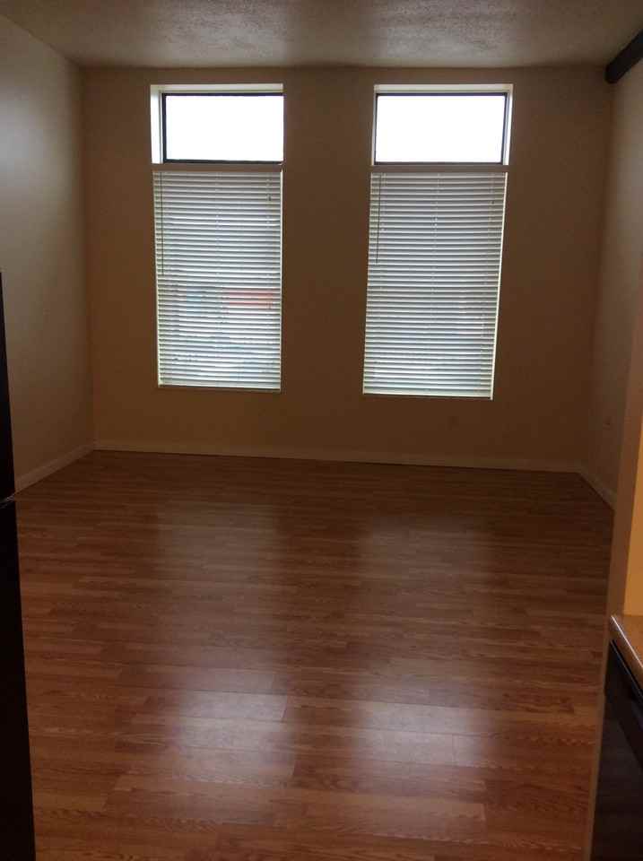 1 N Bedford St - Photo 3 of 10