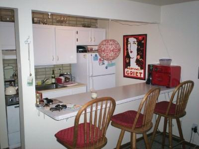 130 N Hancock St - Photo 2 of 4