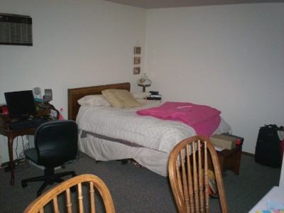 130 N Hancock St - Photo 4 of 4