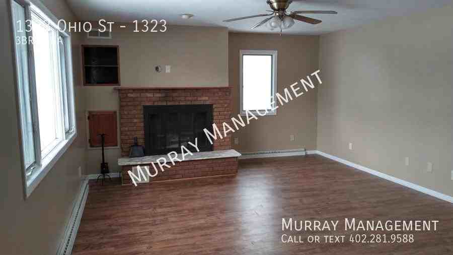 1323 Ohio St #1323 - Photo 2 of 21