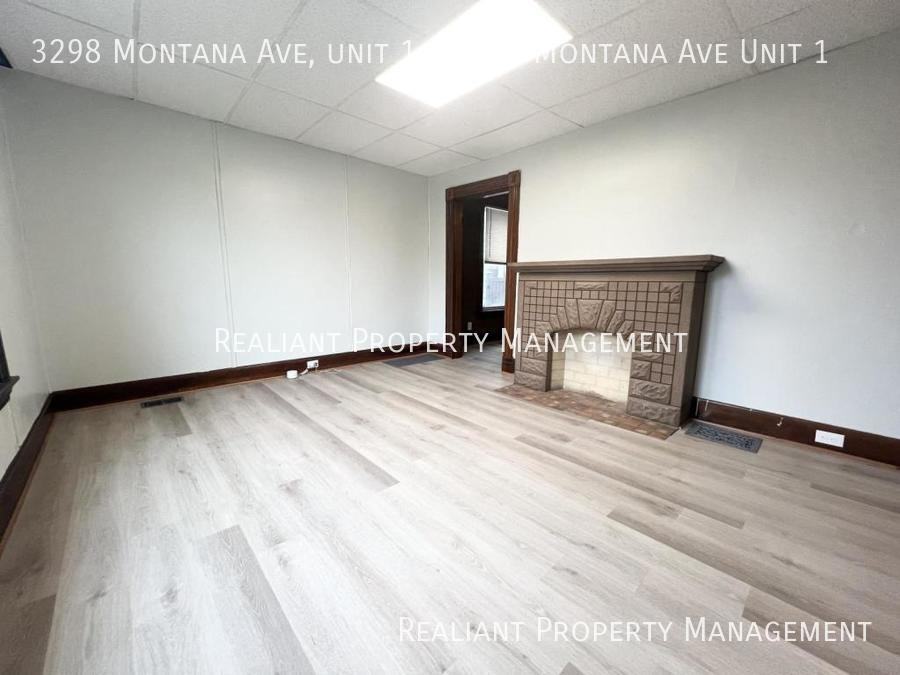 3298 Montana Ave - Photo 2 of 7