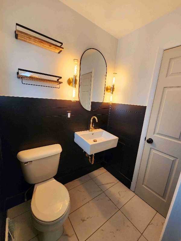 8630 Calumet Ave - Photo 2 of 3